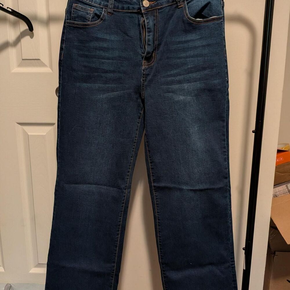 Kunmi Women's Navy and Blue Jeans